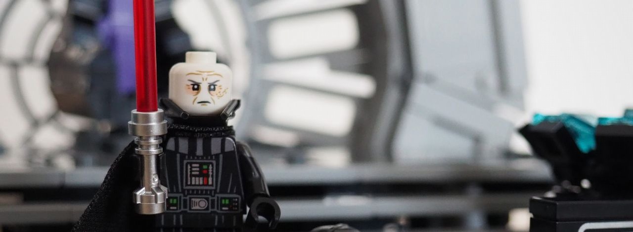 Moment kulminacyjny Powrotu Jedi jako zestaw LEGO - recenzja zestawu Sala tronowa Imperatora, źródło grafiki: Źródło własne.