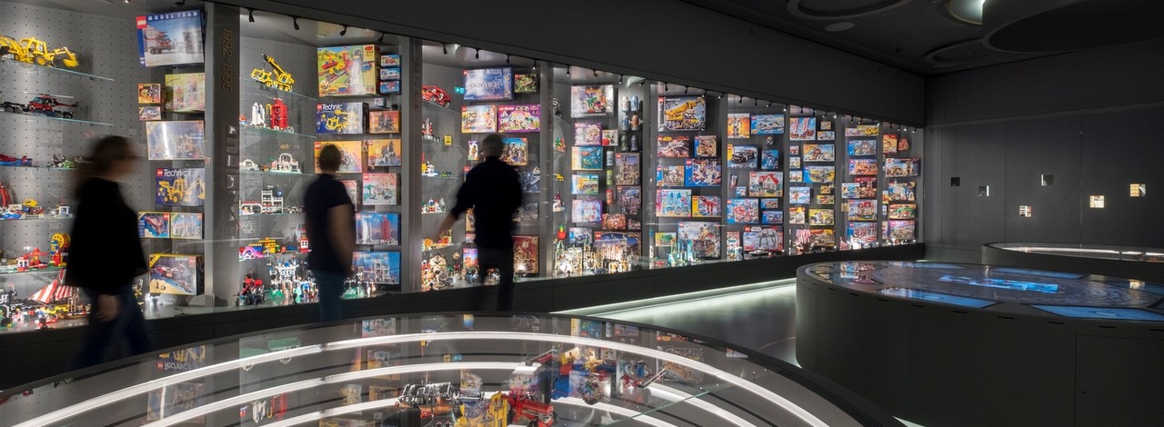 Niemal wszystkie sety LEGO dla dorosłych w jednym miejscu. Na taką kolekcję nie wystarczy jedna półka, źródło grafiki: The Lego Group.