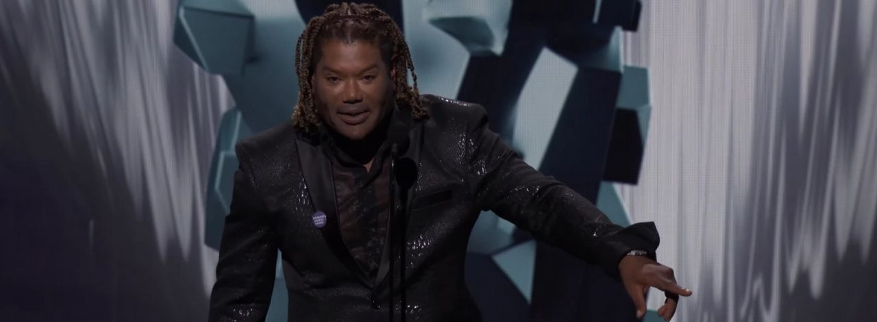 Aktor znany z roli Kratosa zniszczył Modern Warfare 3 podczas TGA. „Kolejna firma, dla której nigdy nie popracuję”, źródło grafiki: YouTube/Zanar Aesthetics.