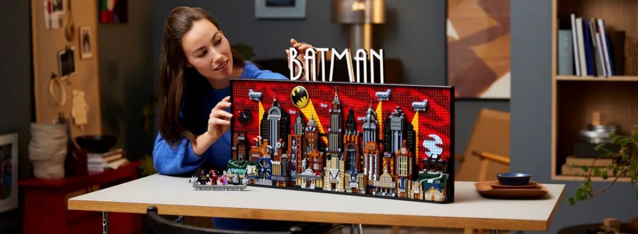 LEGO zaprezentowało niesamowity zestaw dla fanów Batmana. Panoramę Gotham z klocków możecie umieścić na własnej ścianie, źródło grafiki: LEGO; materiały promocyjne.