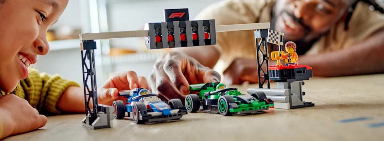 LEGO zapowiedziało całą masę zestawów z Formuły 1. Możecie zebrać bolidy wszystkich zespołów, źródło grafiki: Formula 1.