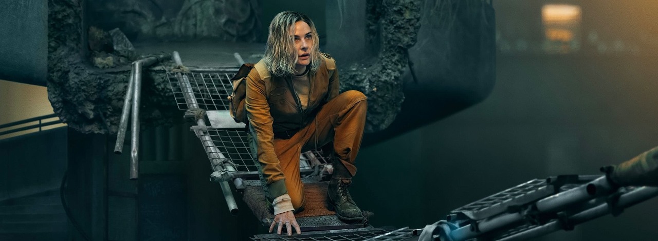 Silos - ile będzie sezonów? Apple TV+ podjęło decyzję w sprawie 3. i 4. serii. Wiemy, na ilu odsłonach zakończy się hit sci-fi, źródło grafiki: Silos, Graham Yost, Apple TV+, 2024.