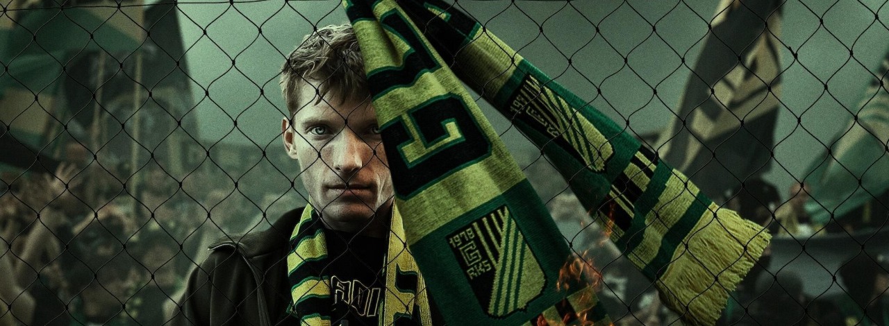 Kibic - gdzie kręcono serial Netflixa? Filmowe lokacje polskiej produkcji z gwiazdorską obsadą, źródło grafiki: Kibic, Łukasz Palkowski, Netflix, 2025.