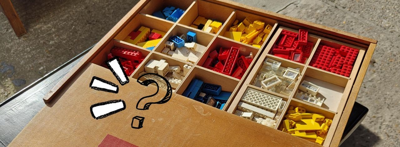 Fan LEGO znalazł ekstremalnie rzadki zestaw z lat 60, który mógłby trafić do muzeum. W sieci brakuje nawet jego zdjęć, źródło grafiki: Binary_Lover / Reddit.