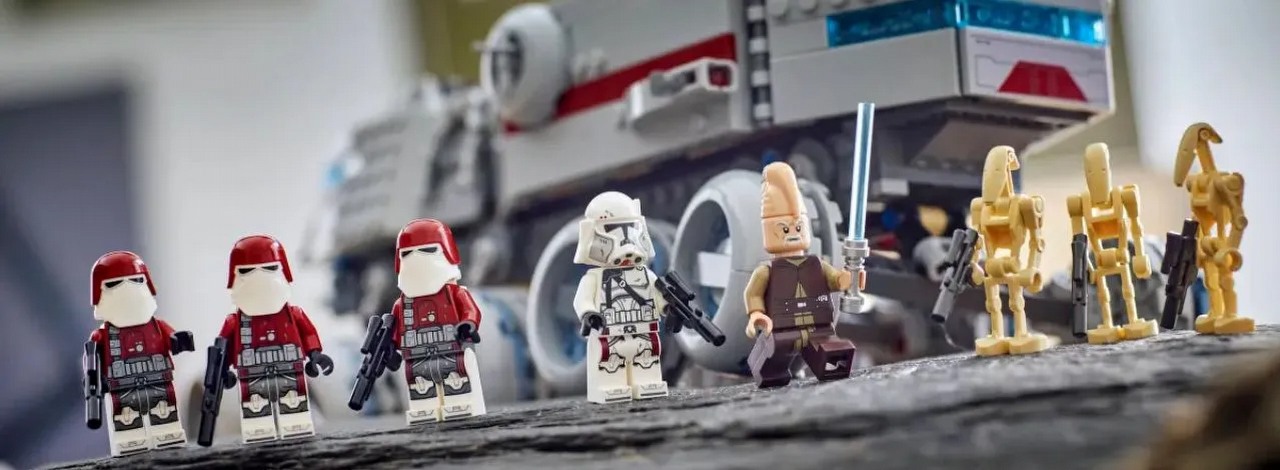 Zestawy LEGO Star Wars sięgnęły cenowego absurdu? Fani porównują je z innymi zestawami i nie wierzą własnym oczom, źródło grafiki: LEGO.