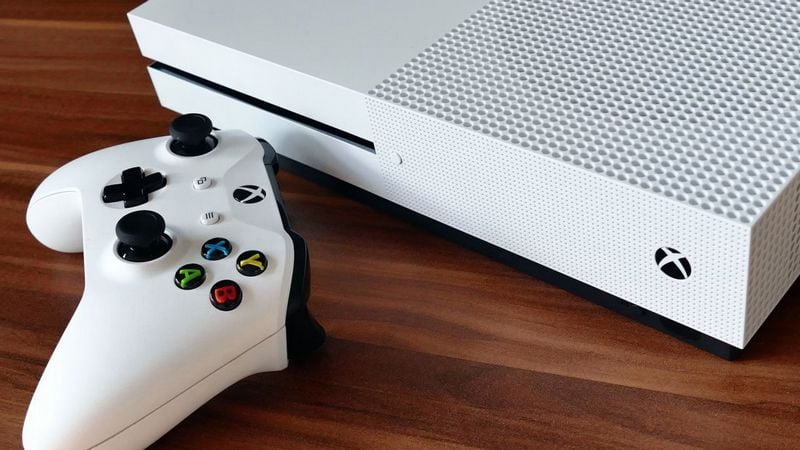 Xbox Helix z napędem czy bez? Microsoft oddaje głos graczom i daje im nadzieję