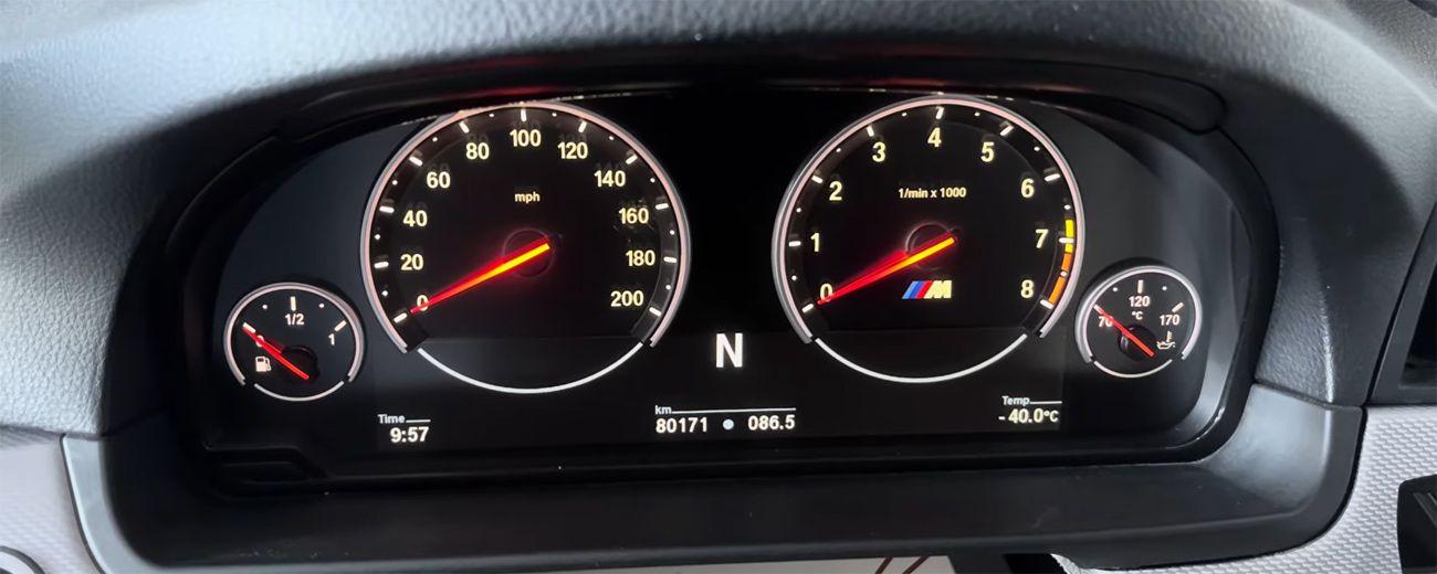 17-latek z Polski buduje własne deski rozdzielcze, by gry samochodowe były bardziej realistyczne