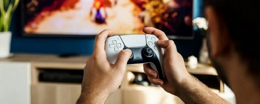 Branża gier bije rekordy, ale powód Cię nie ucieszy. Uznany analityk o drenowaniu kieszeni graczy w 2025 roku