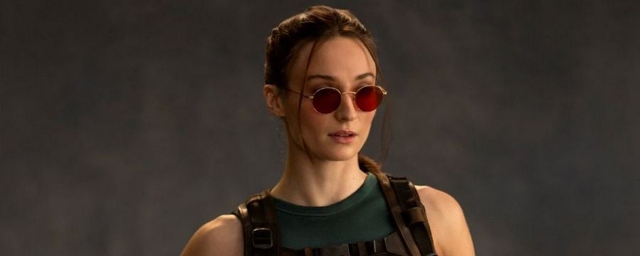 Lara Croft na pierwszym zdjęciu z serialu Tomb Raider od Amazona. Gwiazda Gry o tron, Sophie Turner, wygląda niemal idealnie, ale nie wszyscy są do niej przekonani