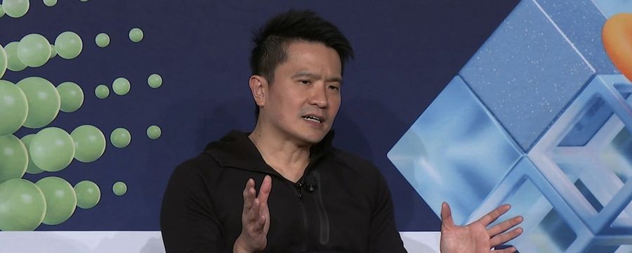 „Nie chcemy postaci z dodatkowymi palcami”. Szef Razera uważa, że problemem w branży gier nie jest AI, tylko bylejakość