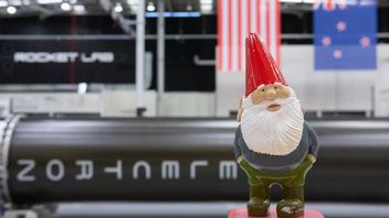 Gabe Newell Will Send Half-Life 2 Gnome Into Space