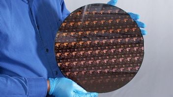 IBM Creates World's First 2nm Chip