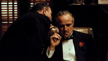 “This is a terrible movie.” Francis Ford Coppola had many problems filming The Godfather, to the point that “on at least four occasions, he came close to getting fired”