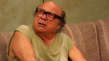 “I wanna recreate this.” Danny DeVito's infamous stunt in It's Always Sunny in Philadelphia was inspired by the miracle of life