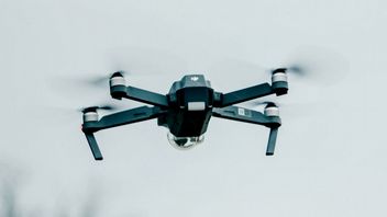 „Just like Cyberpunk 2077,” Florida schools test drones as a means of defense against shootings