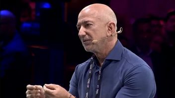 Jeff Bezos founded AI startup, raised more than $6 billion in funding and named himself its CEO