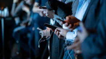 X has rolled out a new feature that’s got everyone talking. Turns out, a lot of accounts aren’t really who they say they are